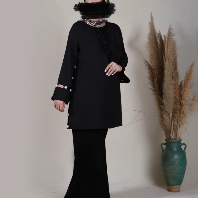 مانتو مرواریدی